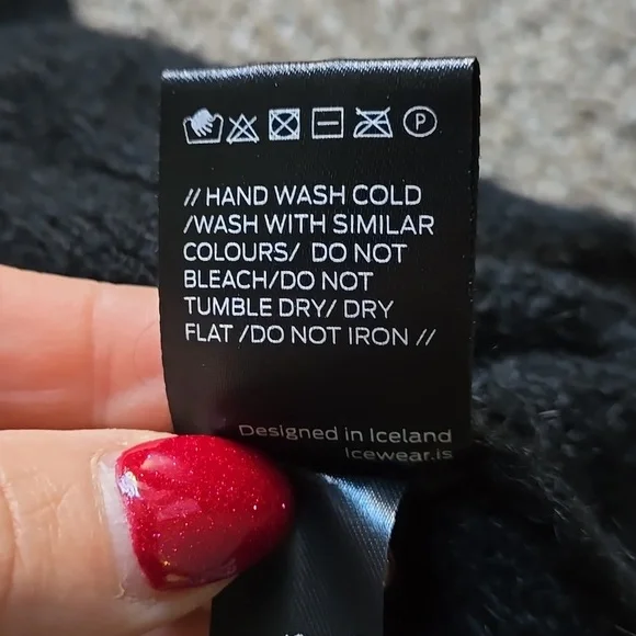 NWOT Túnmóar knitted lace long sweater - Picture 9 of 13